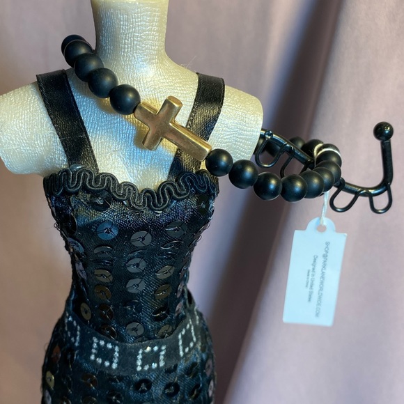 NWT JONAH GENIUN AGATE BLACK BEADS UNISEX BRACELET BRUSHED GOLD METAL CROSS - Picture 8 of 14